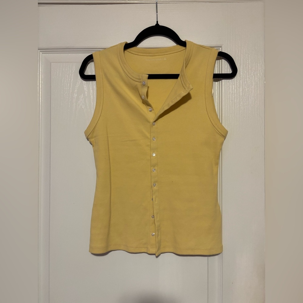 Yellow Sleeveless Button-Up Tank Top